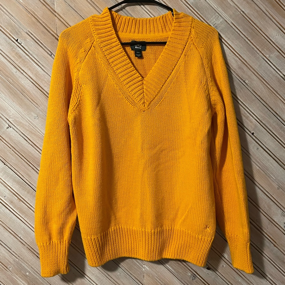 Roots Women's V-Neck Sweater Royal Yellow Cable Knit Embroidered Pullover Design
